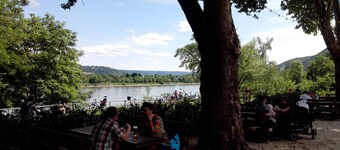 Holiday Apartment 'Koblenz City, Left Apartment' with Balcony and Wi-Fi