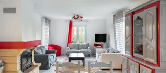 Tranquil Garden Retreat by the Sea