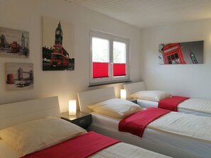 3 habitaciones, tabla de planchar con plancha y wifi gratis 