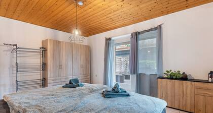 Apartment 'Ferienwohnung - Karlheinz' with Mountain View, Balcony and Wi-Fi