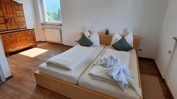 2 Schlafzimmer, kostenloses WLAN, BettwÀsche