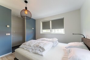 3 bedrooms, free WiFi, bed sheets