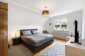 3 bedrooms, iron/ironing board, free WiFi, bed sheets - Holiday Home 'Ferienhaus Waldliebe' with Terrace, Garden and Wi-Fi (Hüttenrode)