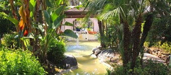 Fuga costiera con piscina