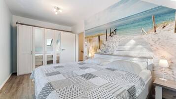 2 bedrooms, iron/ironing board, free WiFi, bed sheets