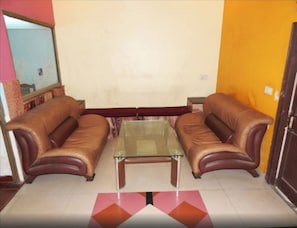 Téléviseur connecté de 24 po avec télévision par câble