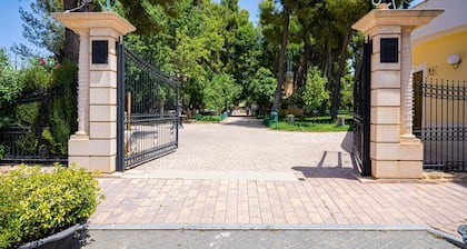 Elegantes Herrenhaus, Pozo Lorente