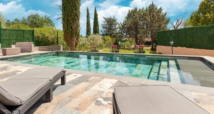 Villa in Callian with Heated Pool and Golf Nearby