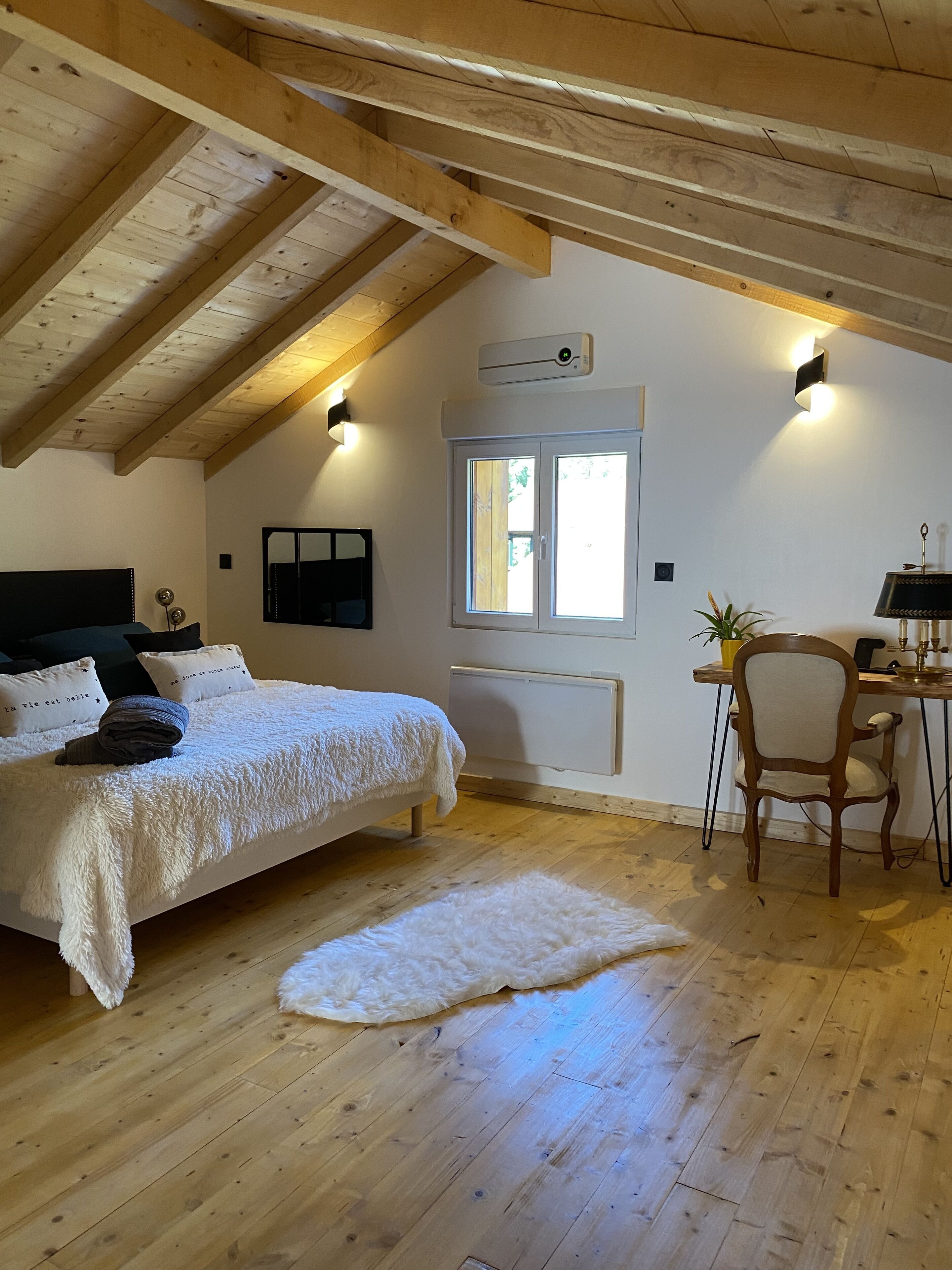 1 bedroom, desk, iron/ironing board, free WiFi