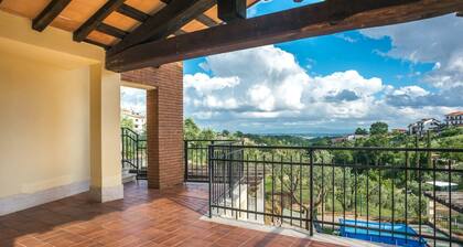 Tu base romana: Villa con jardín