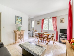 TV, ping pong - Mougins Hideaway for 4 Guests (Mougins)