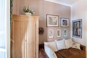 Interior - Apartment in Rome with balcony (Roma)