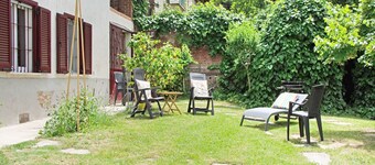 Apartment in Casale with Panoramic Vineyard Views