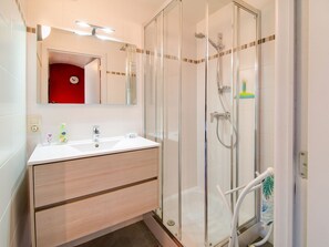 Regadera y bidet 