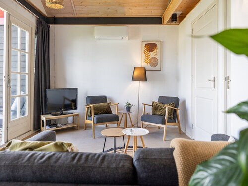 Chalet in Friesland near Alde Feanen