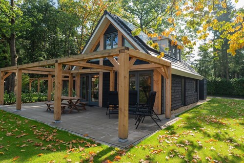 Casa Vacacional en Lochem con Jardín