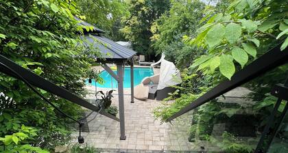 Modern and cozy Lakeview guesthouse