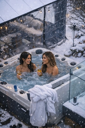 Modern and cozy Lakeview guesthouse