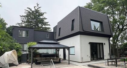 Modern and cozy Lakeview guesthouse