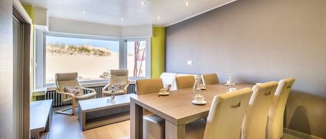 تناول الطعام