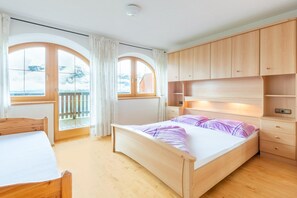 5 bedrooms, free WiFi