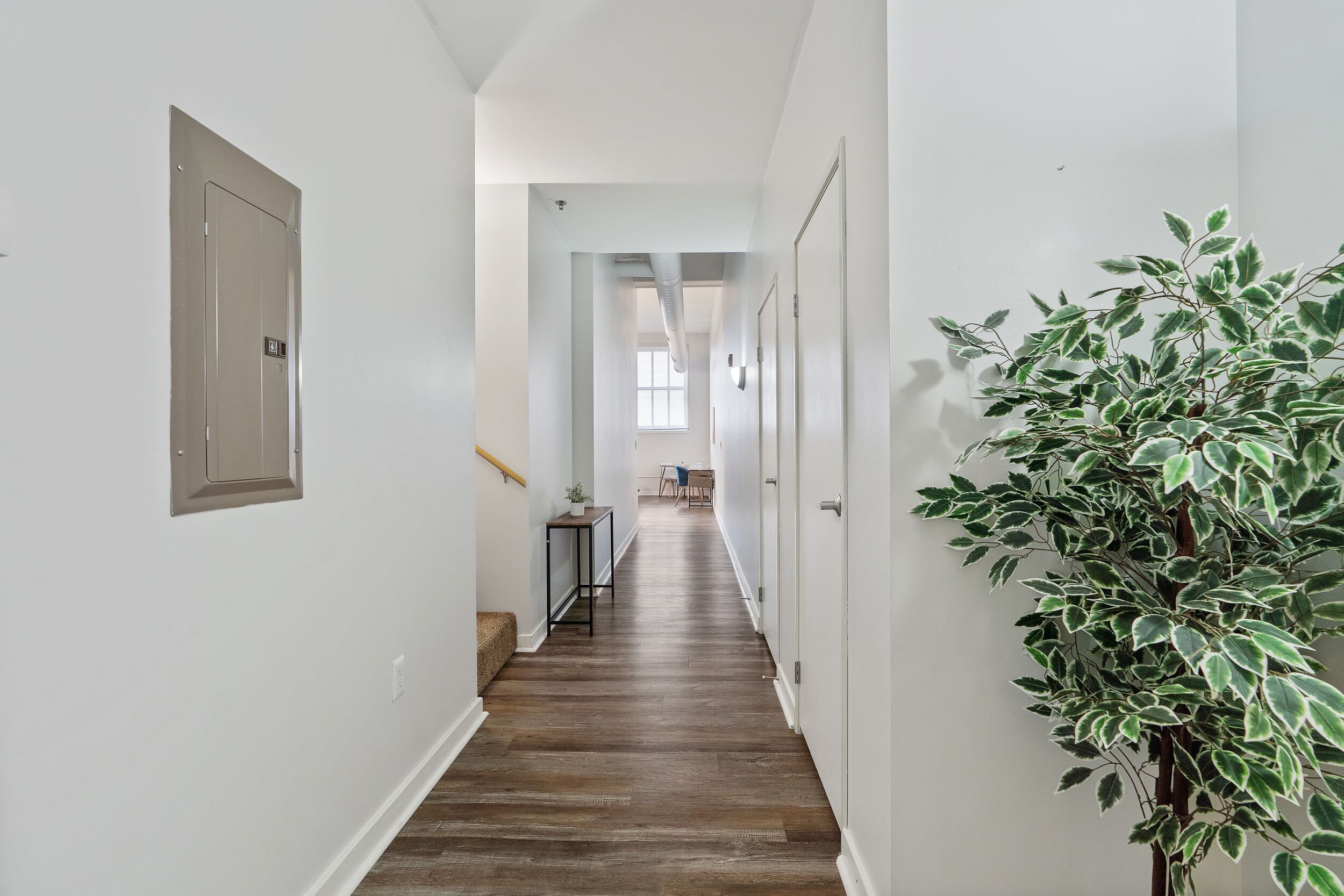 Apartment | Living area | 42-inch Smart TV with digital channels, Netflix, Hulu