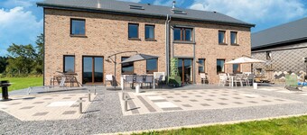 Roomy Getaway near Spa F1