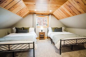 3 slaapkamers, reisbedje, wifi, beddengoed