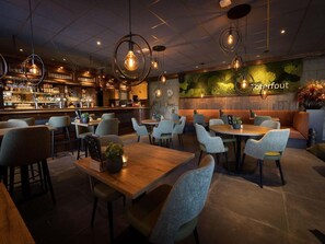 Bar (in der Unterkunft)