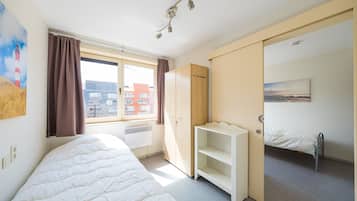 3 bedrooms, iron/ironing board, free WiFi