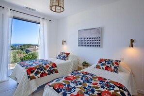 4 bedrooms