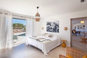 4 bedrooms