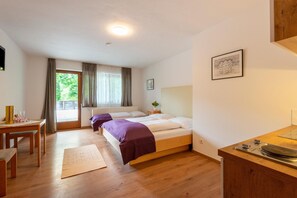 Unclassified image, 2 of 24, button