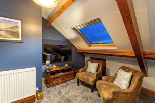 Standard Quadruple Room, 2 Bedrooms | Premium bedding, individually decorated, individually furnished