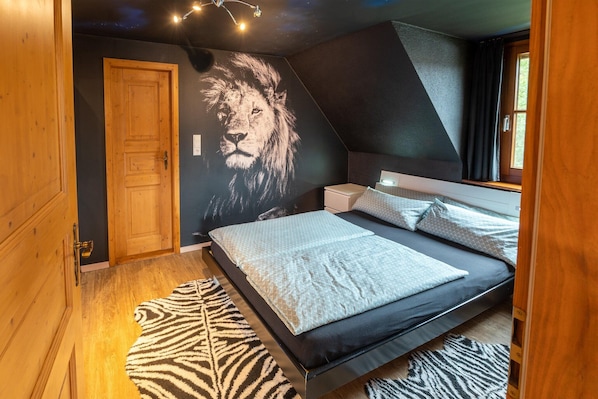 1 chambre, fer et planche à repasser, accès au Wi-Fi (inclus)