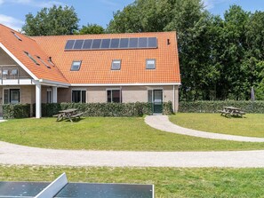 Exterior - Apartment in Ameland near De Vleijen (Nes)