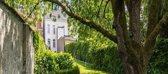 Moderna casa de vacaciones en Assenede con jardín privado