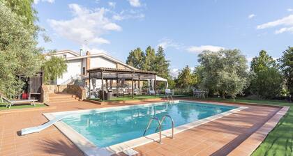 Villa Ă Enna avec piscine prĂšs du Sicily Outlet