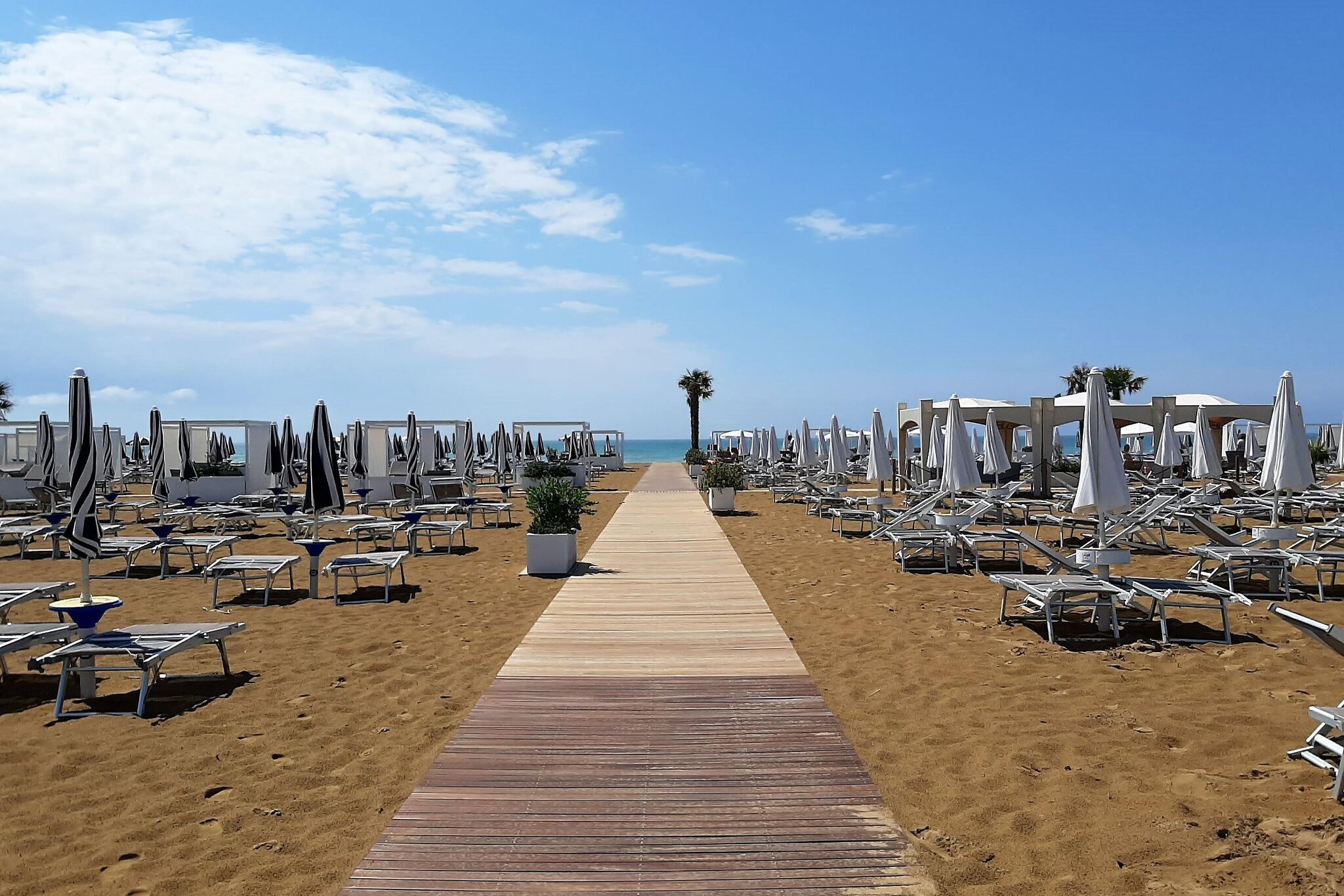 بالقرب من الشاطئ