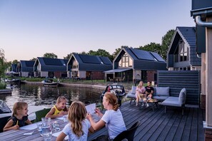 Outdoor dining - Water Villa in Balk with Private Jetty (Balk)