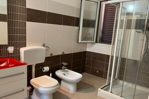 Dusche, Bidet