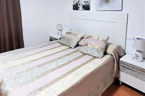 1 soverom, strykejern/-brett og wi-fi (inkludert)