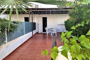 Outdoor dining - Duplex in Urb Naturista near Beach & Pool (Vera Playa)