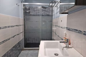 Shower, bidet