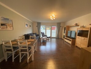 Flachbildfernseher, Kamin