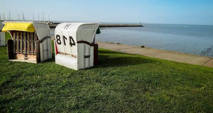 Nordsee-Ferienhaus mit Terrasse