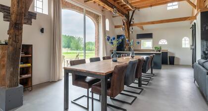 Komfortables Ferienhaus in Voorst mit großem Garten