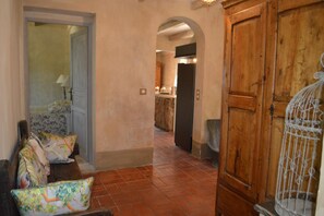 Interior - Holiday home in Lorgues with private pool (Lorgues)