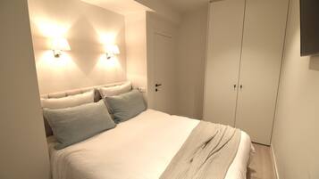 4 slaapkamers, een strijkplank/strijkijzer, gratis wifi