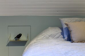 4 bedrooms, travel cot, free WiFi